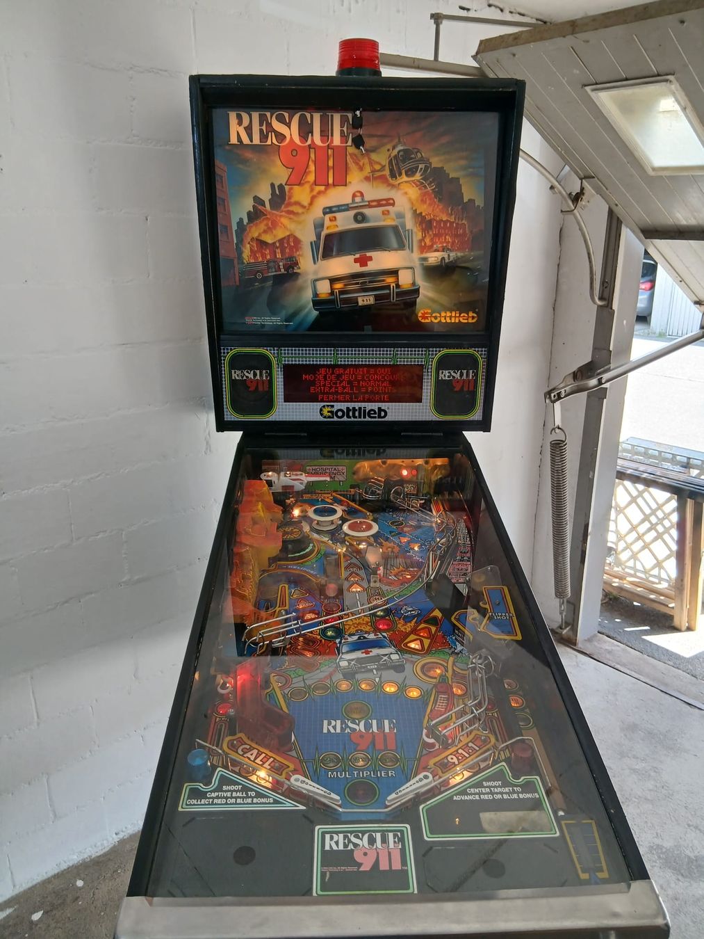 Flipper: flipperkasten flipper gottlieb rescue 911 – Usato da Leibstadt venduto da Retrowelt 1