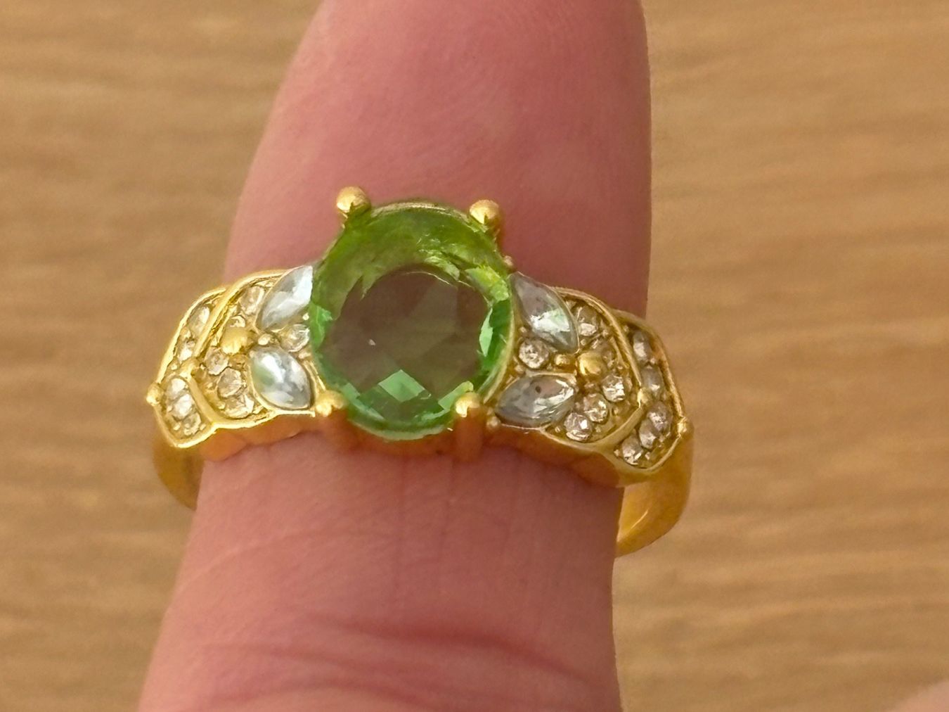 Anelli: Luxus Elegante Gr.19/9 Ring Farbe: Gold /  Grün – Nuovo (secondo la descrizione) da Biel-Bienne venduto da Roserosse13 6