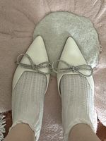 Weisse Kittenheels mit Schleife, Grösse 41