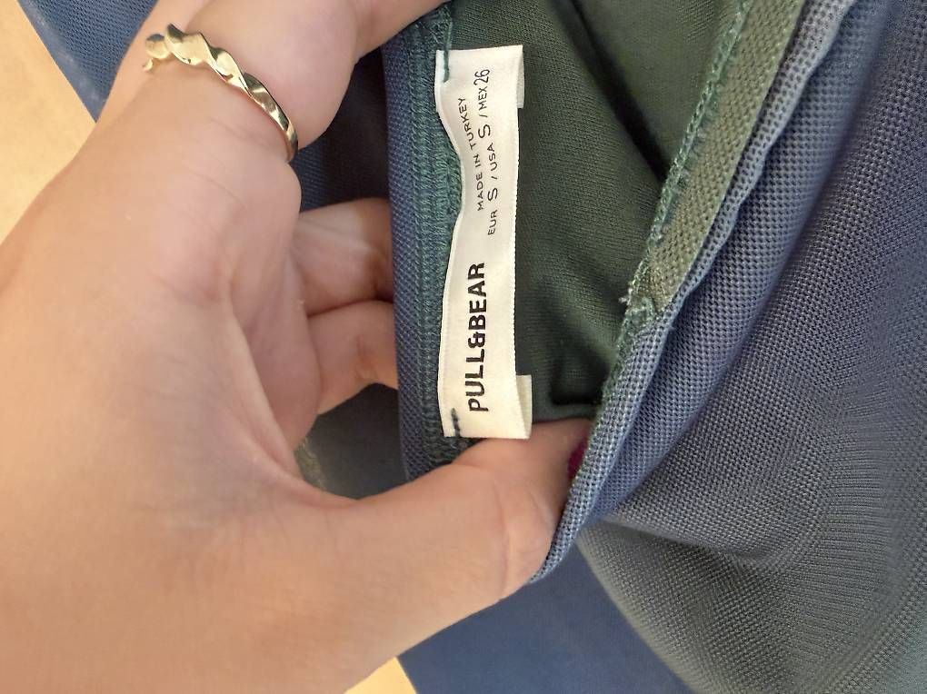 Vestiti: Pull&Bear Maxikleid mit Trägern – Usato da Rorschach venduto da Tara234 2