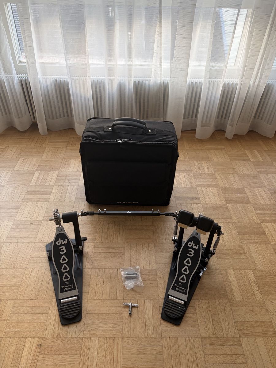 DW Strumenti musicali: DW 3002 double pedal – Usato da Neuchâtel venduto da Helveticus_drummer