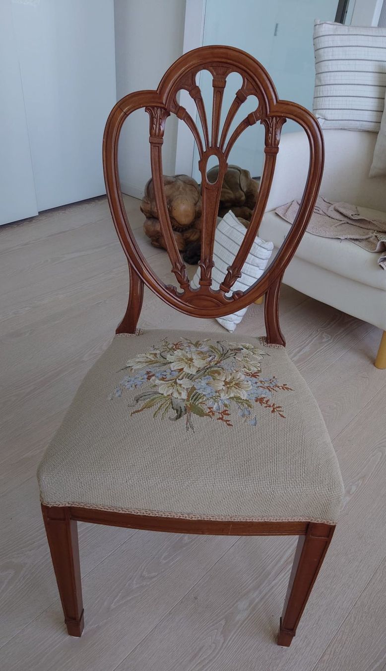 Sedie: Antiker Jugendstil Stuhl mit Stick Sitzfläche – Usato da Neuhausen venduto da MonoCeros