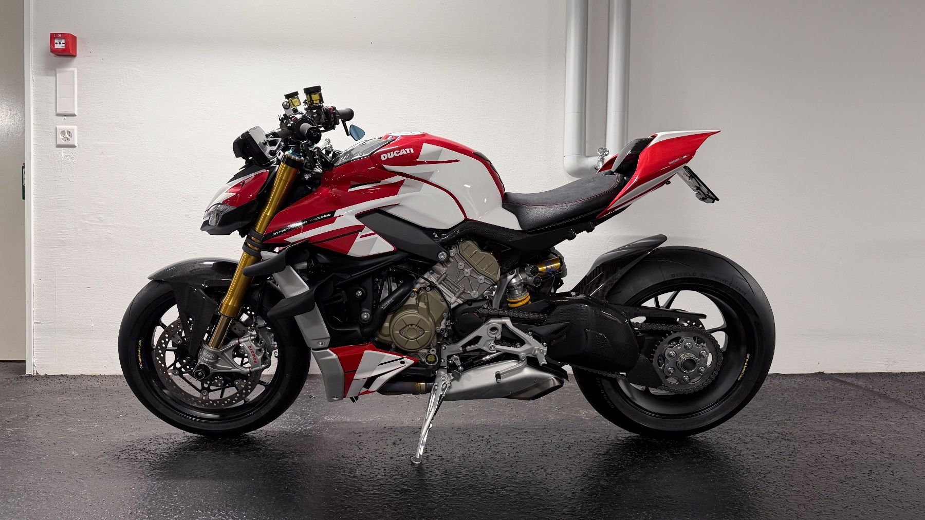 Ducati Strada: Ducati Streetfighter V4S – Usato da Wauwil venduto da cnb_jl5v