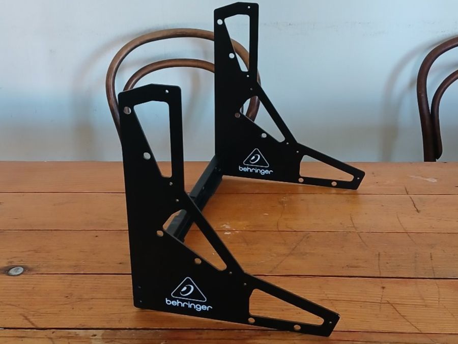 Behringer Strumenti musicali: Behringer Eurorack 3-Tier Stand – Nuovo (secondo la descrizione) da Bern venduto da han_m62g 1