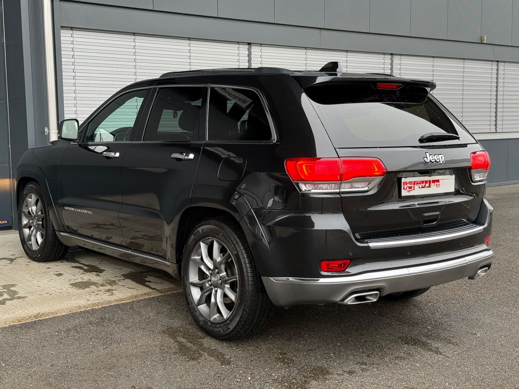 Jeep Automobili: Jeep Grand Cherokee 3.0 CRD Summit Automatic – Usato da Luzern venduto da Off-Road-01 3