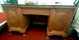 Antiker massiver Schreibtisch, Pult, Vintage