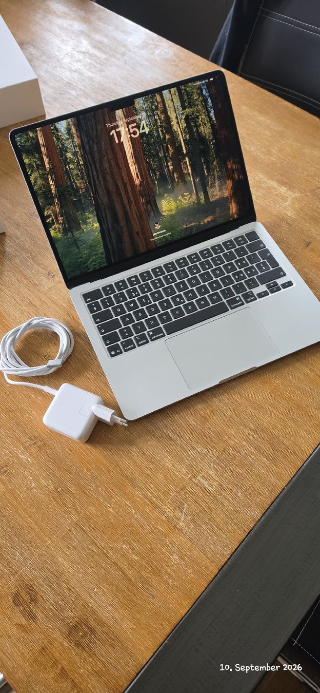 Apple Notebook: Apple MacBook Air Laptop gebraucht – Usato da Breil/Brigels venduto da Kodiaq_Sportline