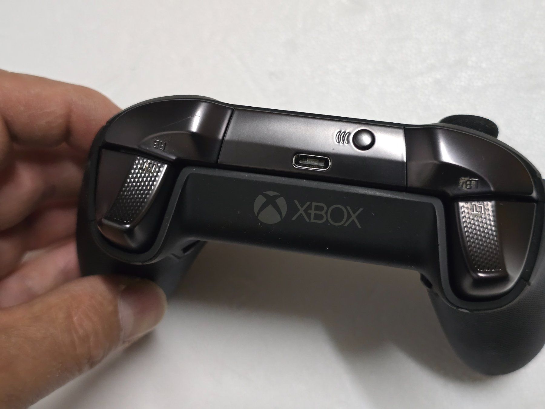 Microsoft Manettes: Xbox Elite 2 Wireless Controller Series 2 – D'occasion à Basel par Zait 3