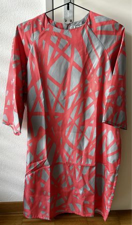 Sommerliches Kleid Ladina Steinegger Gr.36 grau coral