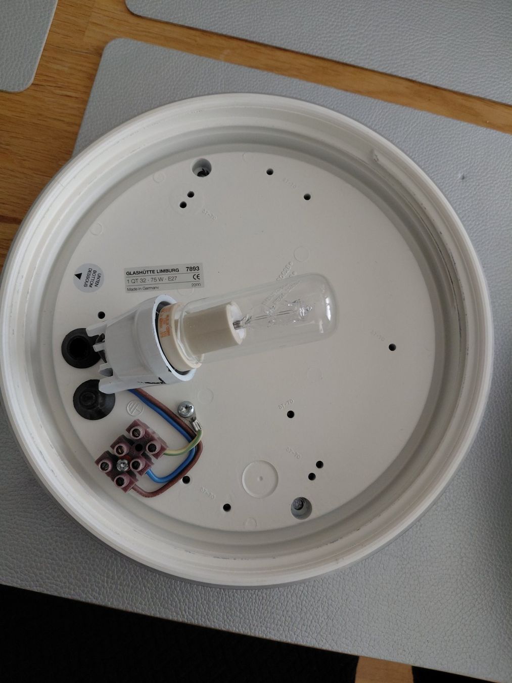 Lampade: Glashütte Limburg Decken/Wandleuchte IP54 – Usato da Zürich venduto da riscu 2