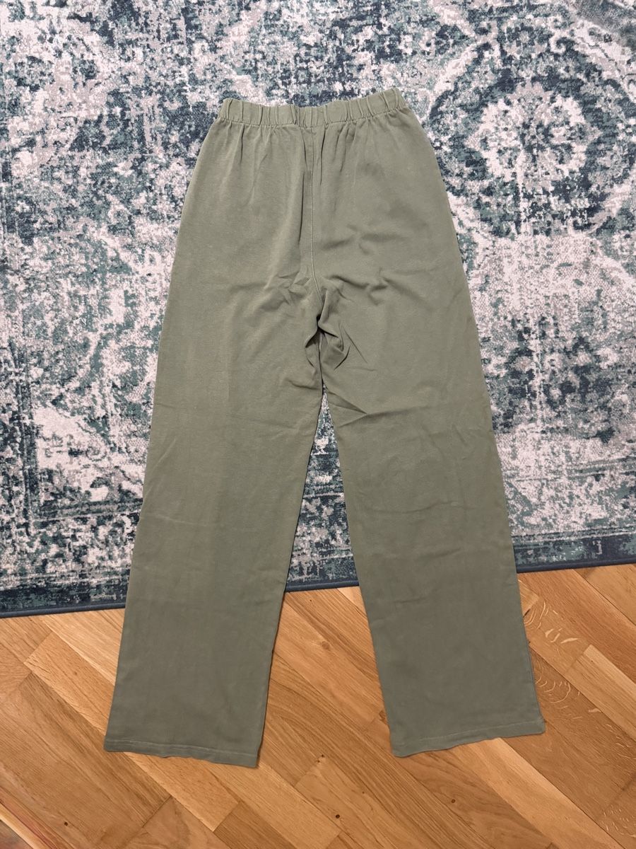 Pull&Bear Pantalons: Pantalon Large Lounge Cosy Pull&Bear – D'occasion à Cortaillod par Glltn.leane 4