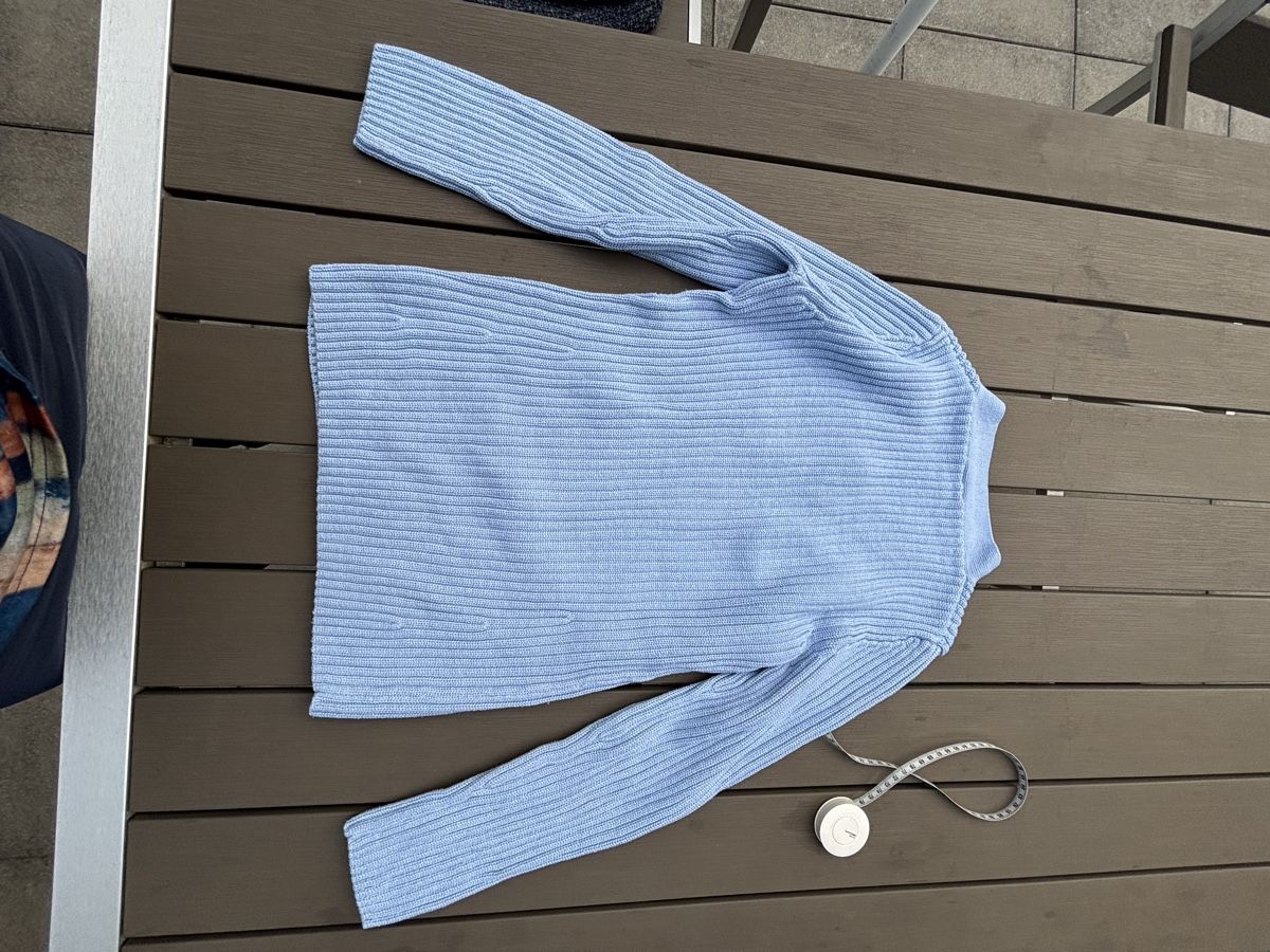 Pulls & Sweat-shirts: Hellblauer Pulli 36 – D'occasion à Kesswil par Branca-01 5