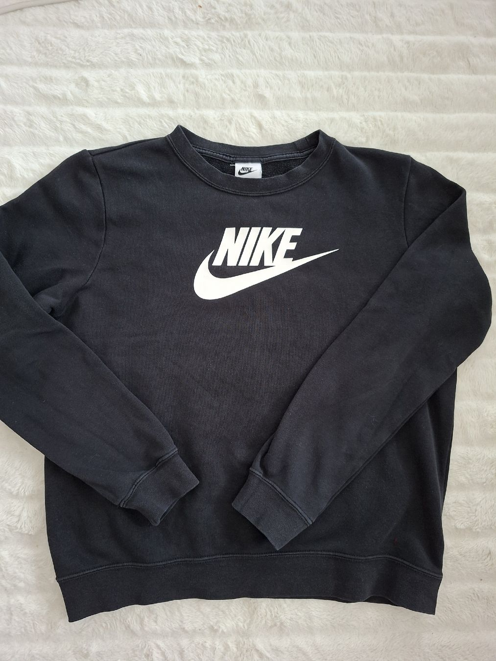 Nike Maglioni & Felpe: Pull Nike noir, taille femme – Usato da Renens VD venduto da ser_j2fn 4