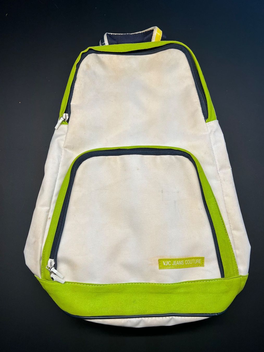 Versace Zaini: Umhänge Rucksack von Versace – Usato da Oberwil b. Zug venduto da Rich75