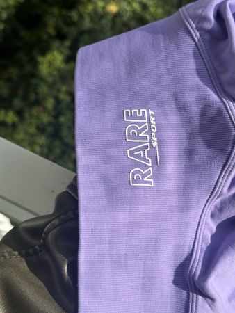 RARE Sport Shorts Lila, neuwertig - einmal getragen