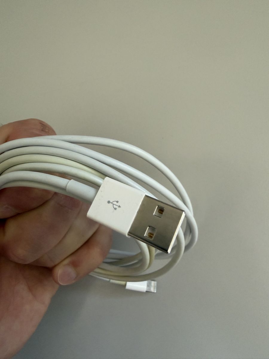 Cavi: Apple Lightning Ladekabel USB Weiss gebraucht – Usato da Hermetschwil-Staff venduto da JamesonAnderson 3