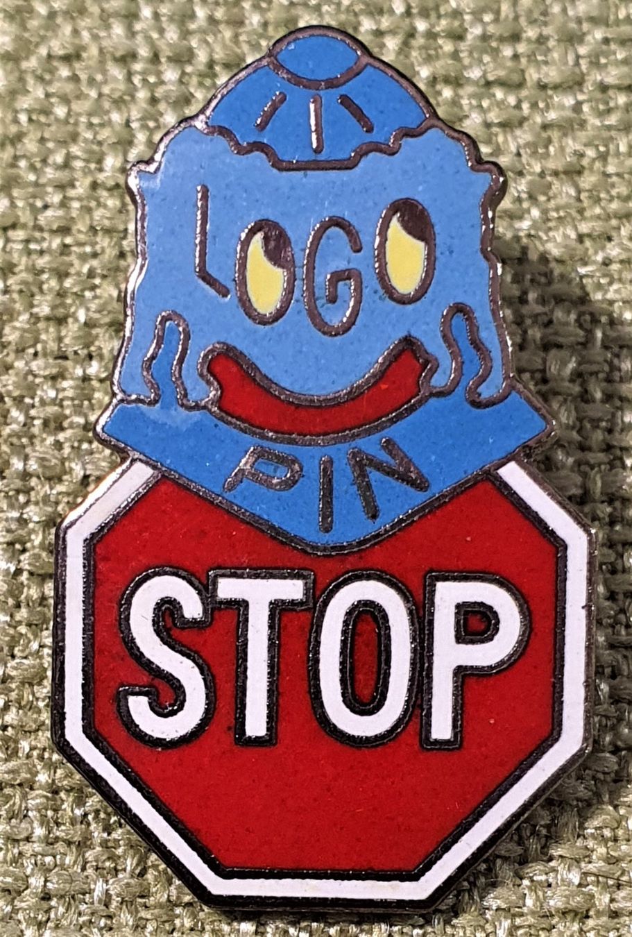 Placchette & Badge: O976 - Pin Basler Polizei Logo Pin Stop – Usato da Reinach BL venduto da Boston-Verkauf