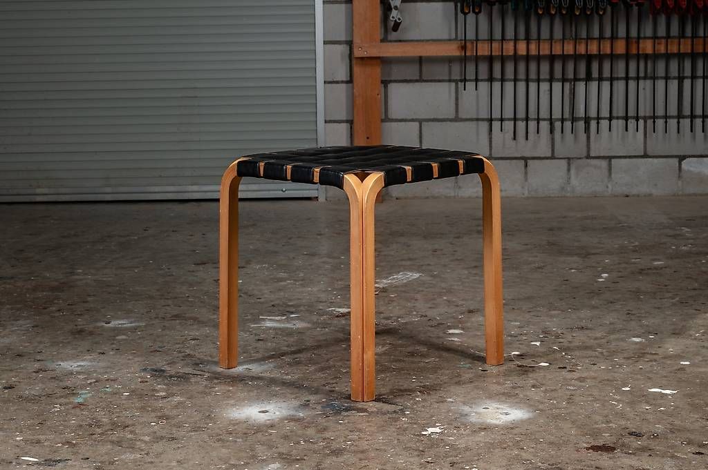 Artek Hocker: Alvar Aalto Hocker Y 61 – Gebraucht aus Beringen von 8222Beringen 1