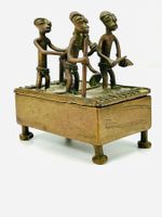 Afrikanisches Bronze Schmuckkästchen mit Arbeiterfiguren