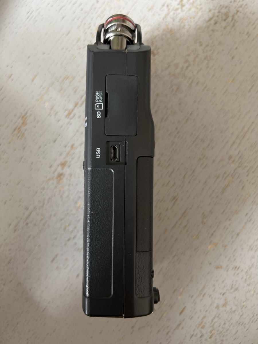Tascam Registratori: Tascam DR-40x – Nuovo (secondo la descrizione) da Genève venduto da tan_h6b8 1