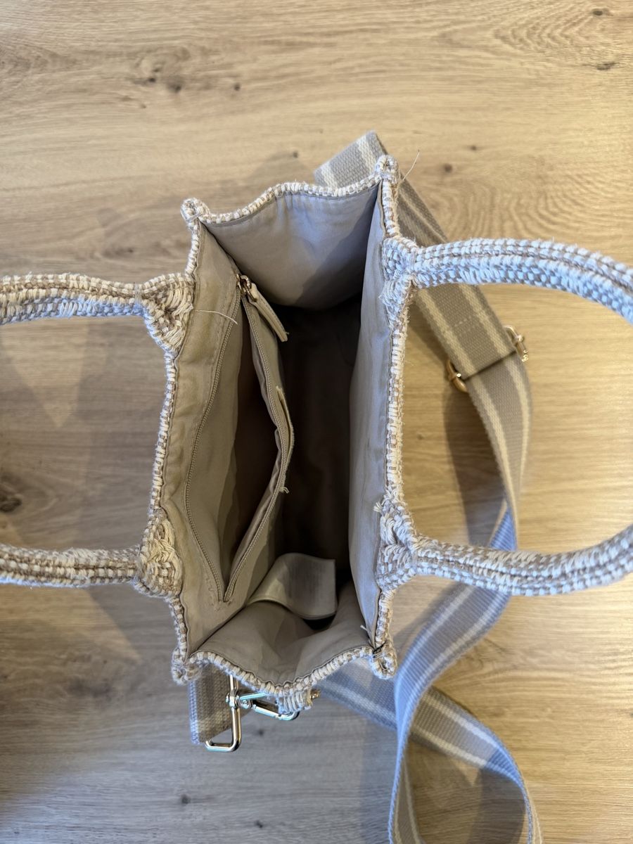 H&M Sacs femmes: Sac à main – D'occasion à Nyon par ine_m57q 2