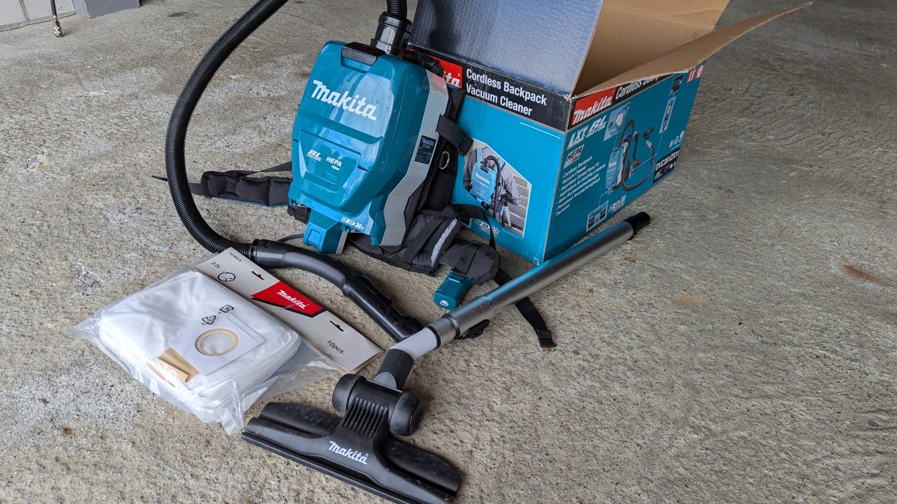 Makita Aspirapolveri & Accessori: Rückenstaubsauger Makita – Usato da Oberbütschel venduto da Soniboy99