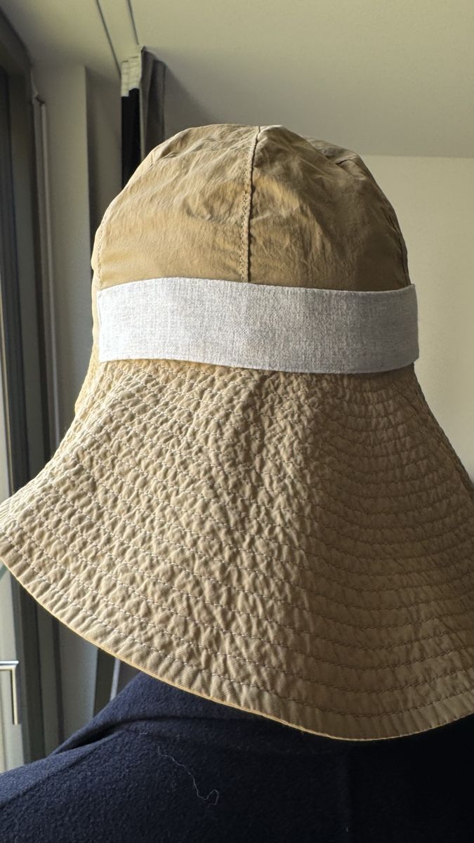Jacquemus Copricapi, berretti & cappellini: Jacquemus | Bucket Hat | Gr. 56 – Nuovo (secondo la descrizione) da Kilchberg ZH venduto da nad_6dwp 4