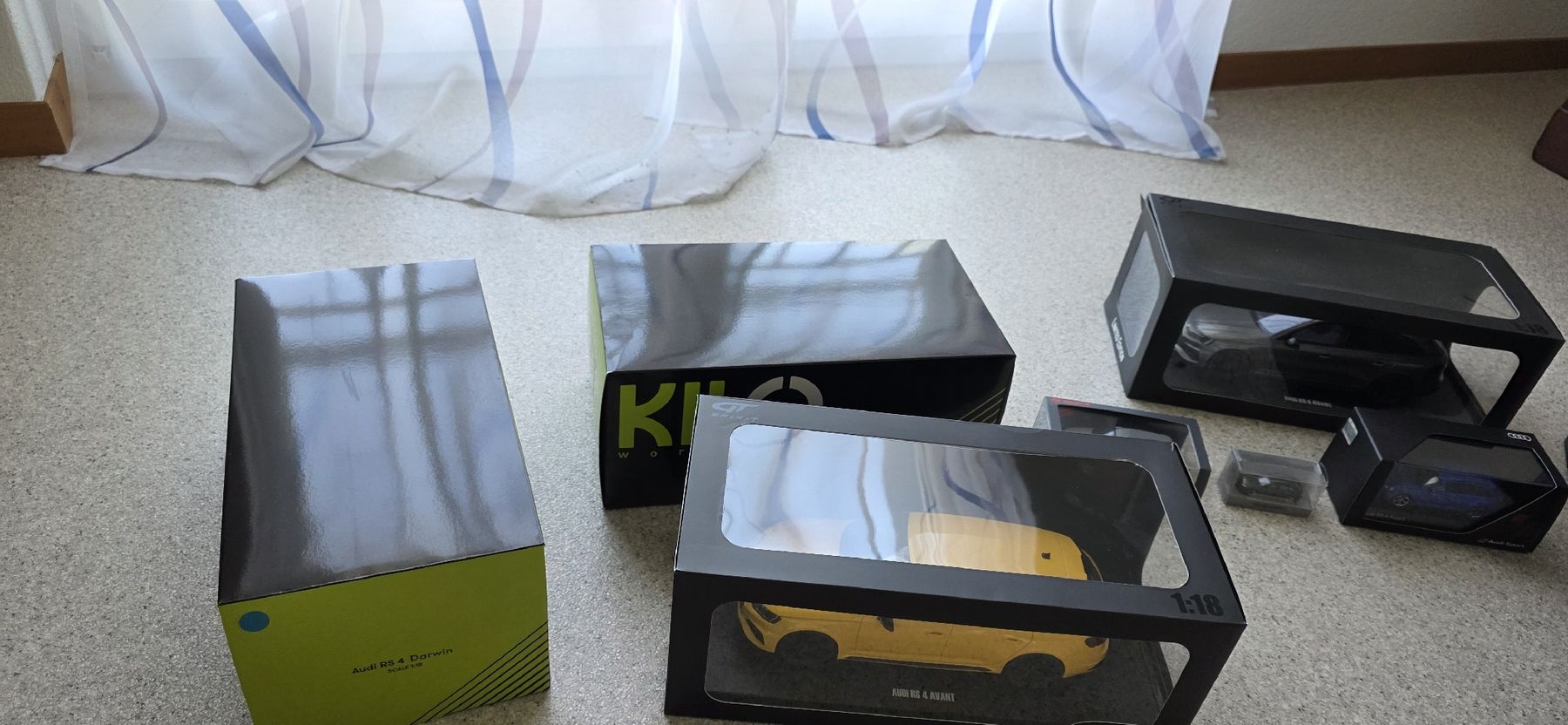 Modellautos: Audi rs4 b9 modelautos – Neu und originalverpackt aus Kölliken von Mrscarry 3