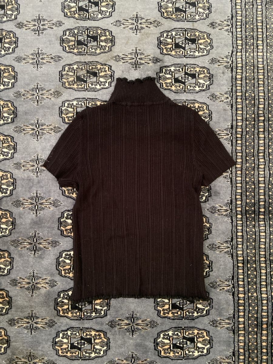 Tops: schwarz, hocher kragen, tshirt – Gebraucht aus Basel von Erdbeer_maus 1