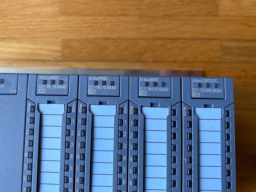 Simatic CPU 1513 mit Peripheriemodulen aus Testsystem Kaufen auf Ricardo