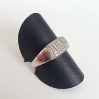 Elegante 925 Silber Ring mit Zirkonia Steinen, Grösse 17,7