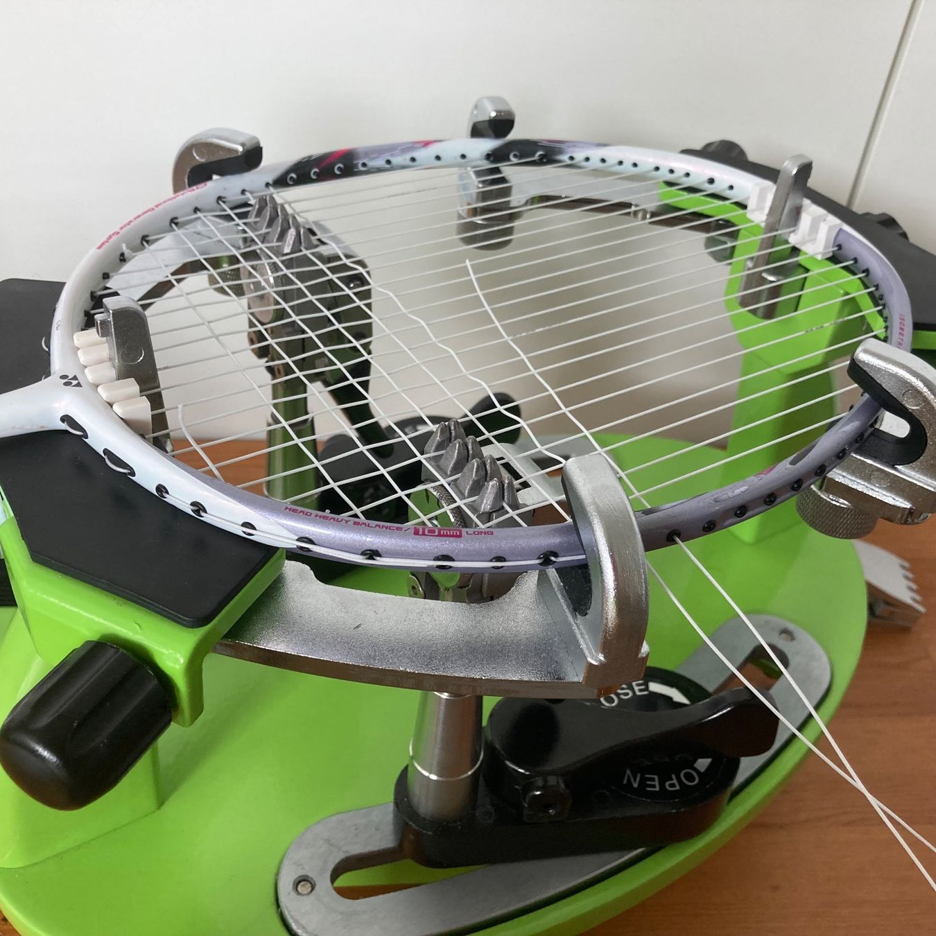 Schläger: Badminton Schläger bespannen – Neu und originalverpackt aus Zürich von Naukiy