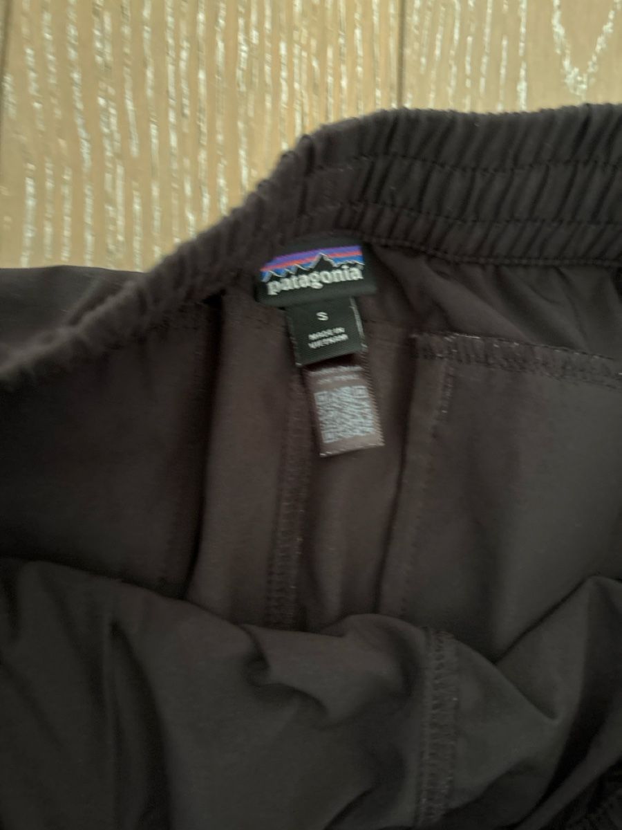 Patagonia Pantalons: Patagonia Pants Black Size S Good Condition – D'occasion à Zürich par muz_5h6k 1