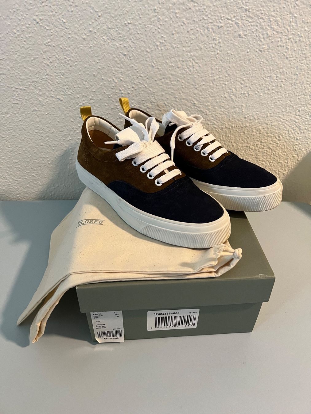 Closed Scarpe da donna: Leder sneakers Closed Gr.37 blau-braun – Usato da Siebnen venduto da dte_9kmw