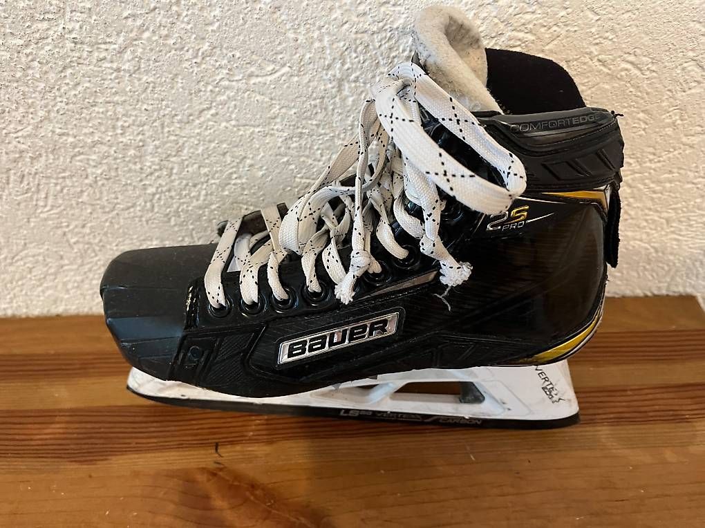 Bauer Pattini da ghiaccio: Hockey: patins de gardien, Bauer, taille 7D – Usato da Schliern b. Köniz venduto da couvet07 1
