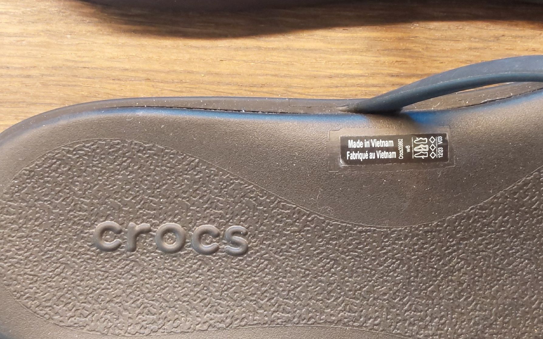Crocs Scarpe da donna: Crocs Pantoletten schwarz Grösse 8 – Nuovo (secondo la descrizione) da Köniz venduto da scopello12 2