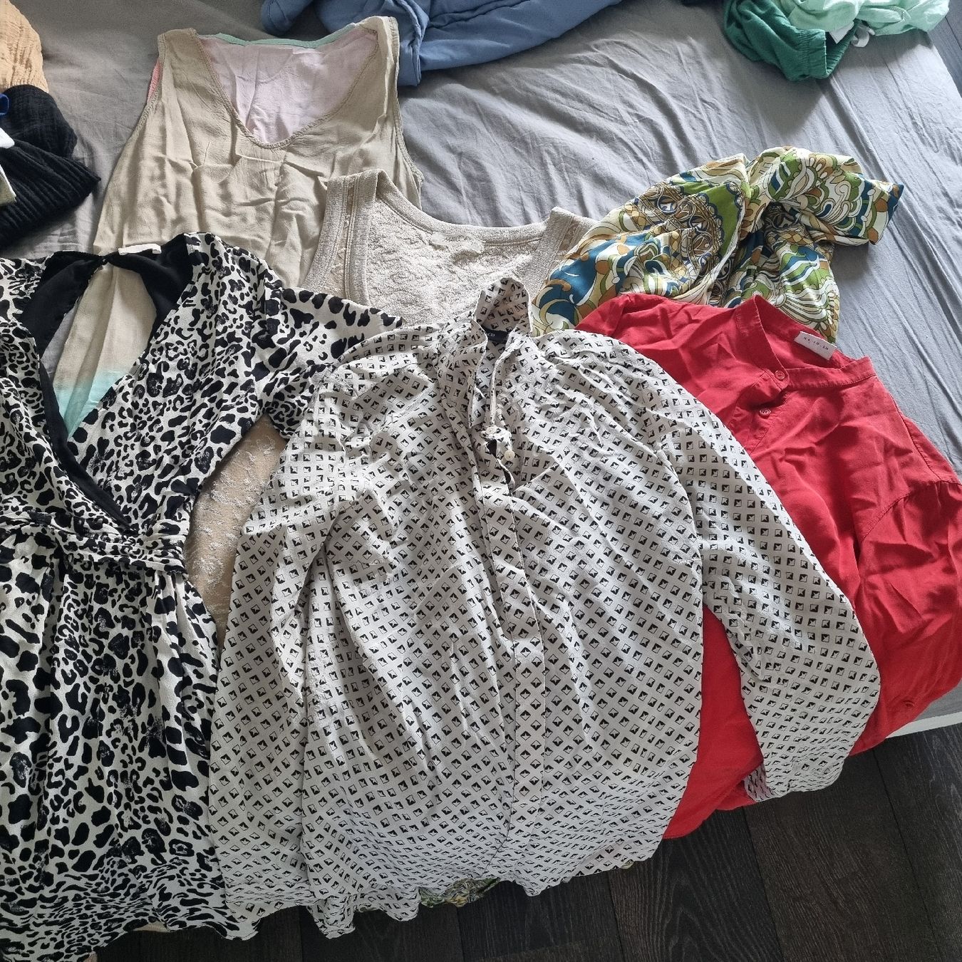 Lots de vêtements: Kleiderpakett S Damen – D'occasion à Aettenschwil par jepe24 1