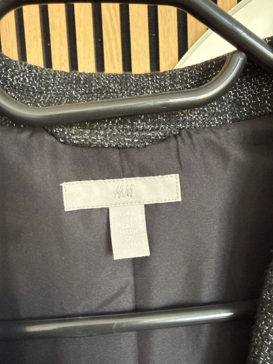 H&M Giacche: H&M Blazer, Grau, Gr. S, Top Zustand – Usato da Horn venduto da FashionFlowerCh 1
