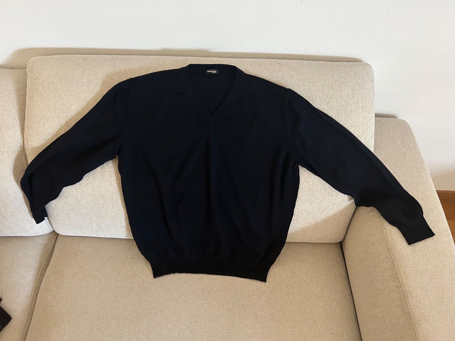 Pulls & Sweat-shirts: Kiton pullover – D'occasion à Zürich par tom_8phz