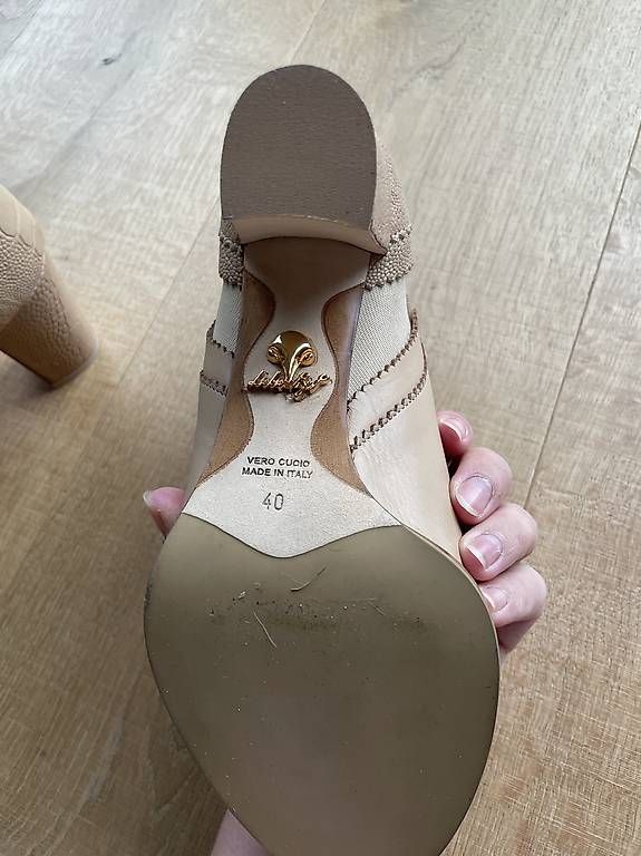 Scarpe da donna: Lele Pyp Stiefeletten, Gr.40 NEU – Usato da Meisterschwanden venduto da jil_8rtq 2