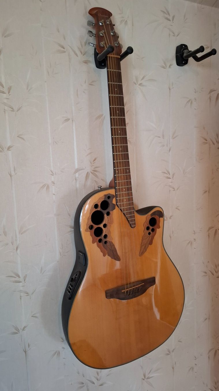 Ovation Strumenti musicali: Ovation Gitarre – Usato da Bottmingen venduto da Schreinerei_Nix_GmbH 1