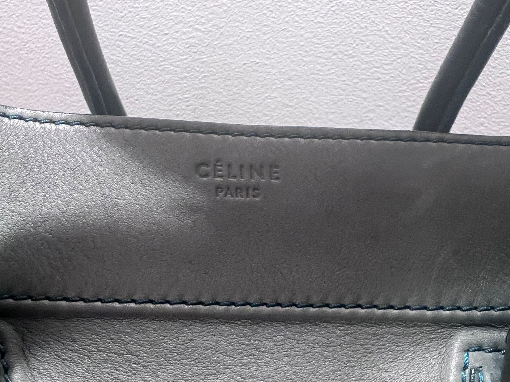 Celine Sacs femmes: Céline Paris - Bag - Phantom Large Luggage, seltene Farbe – D'occasion à St. Gallen par Floomer 1