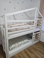 Haus Bett