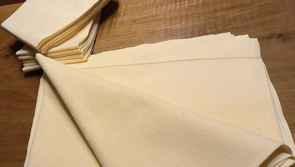 Autre linge de table: Nappe + serviettes – D'occasion à Bouveret par sweety113 3
