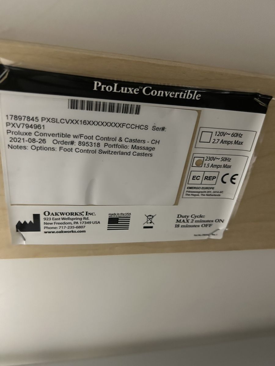 Kosmetik-& Massageliegen: Massageliege Convertible elektrisch weiss – Gebraucht aus Oetwil am See von ani_7x9l 7