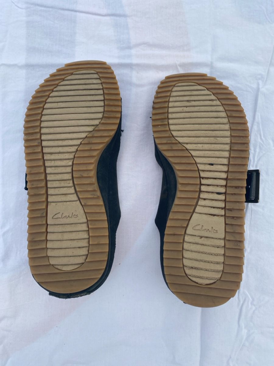 Clarks Chaussures femmes: Sandales Clarks t. 39 – D'occasion à Lonay par Ikoko 2