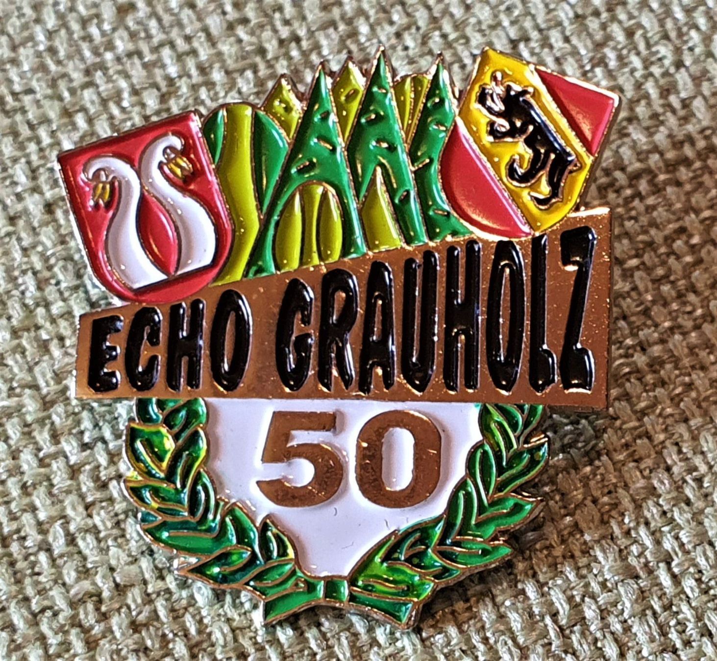 Plaketten & Abzeichen: D402 - Pin Echo Grauholz Bern Svizzera – Gebraucht aus Reinach BL von Boston-Verkauf