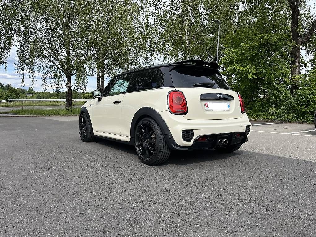 Automobili: MINI Cooper S  JCW Paket  – Usato da Adliswil venduto da Css327 2