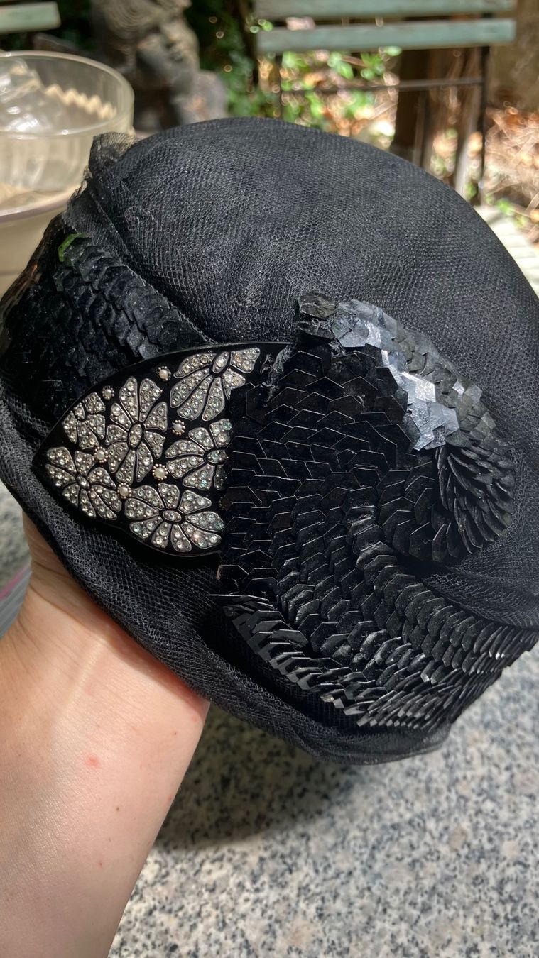 Chapeaux, bonnets & casquettes: Chapeau art déco Hut Strass – D'occasion à St-Cierges par LeRegain 1