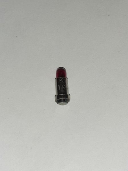 Märklin Modelleisenbahnen: Steckbirne rot 16-19V/35mA MS 2.8 – Neu und originalverpackt aus Niederwil AG von Bernmatt